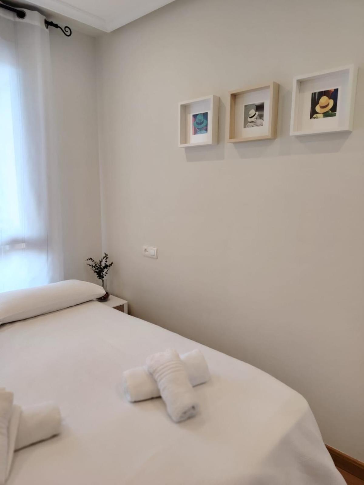 Ferienwohnung Avello Oviedo Con Parking Exterior foto