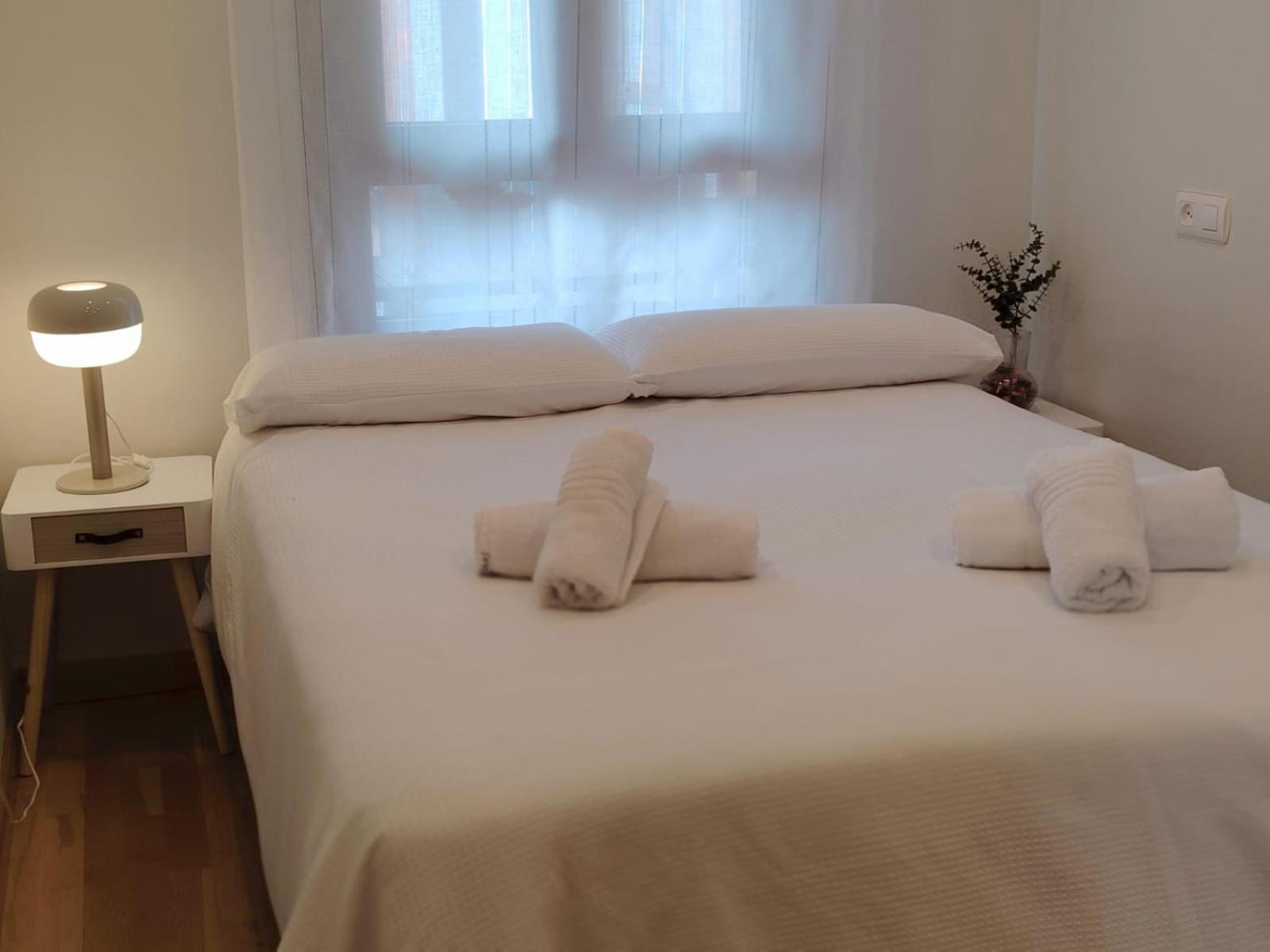 Ferienwohnung Avello Oviedo Con Parking Exterior foto