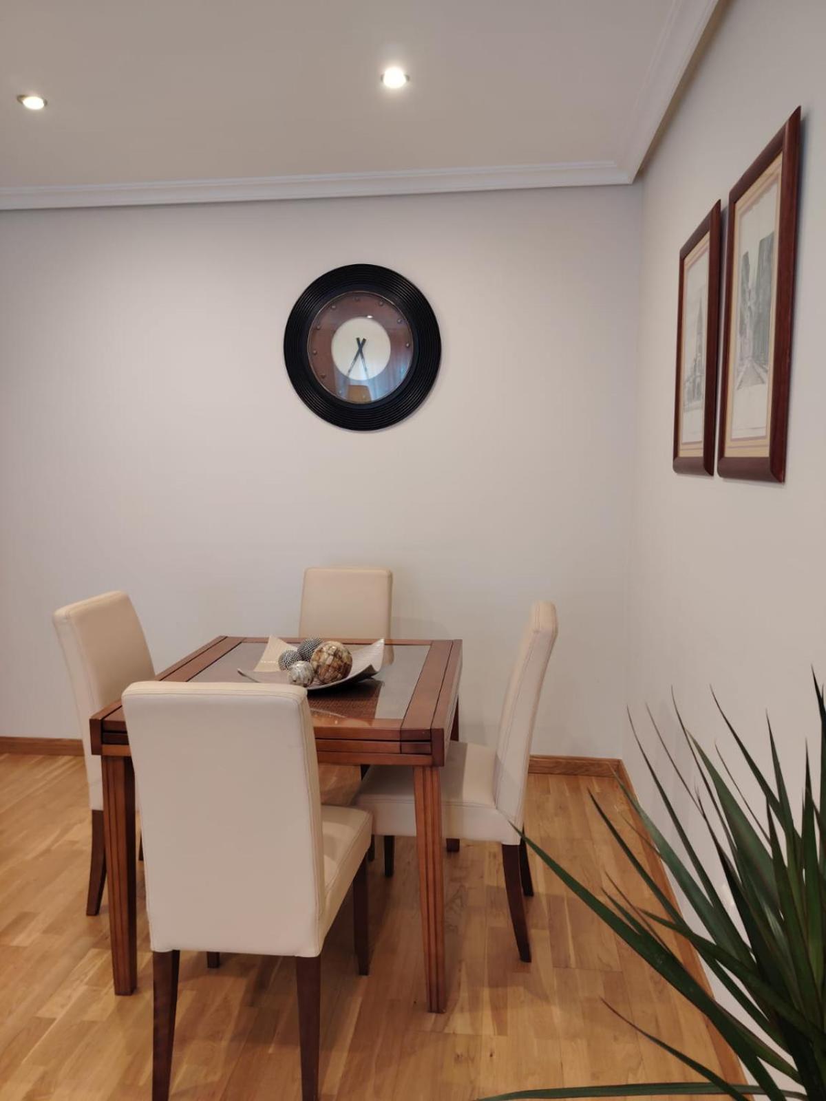 Ferienwohnung Avello Oviedo Con Parking Exterior foto