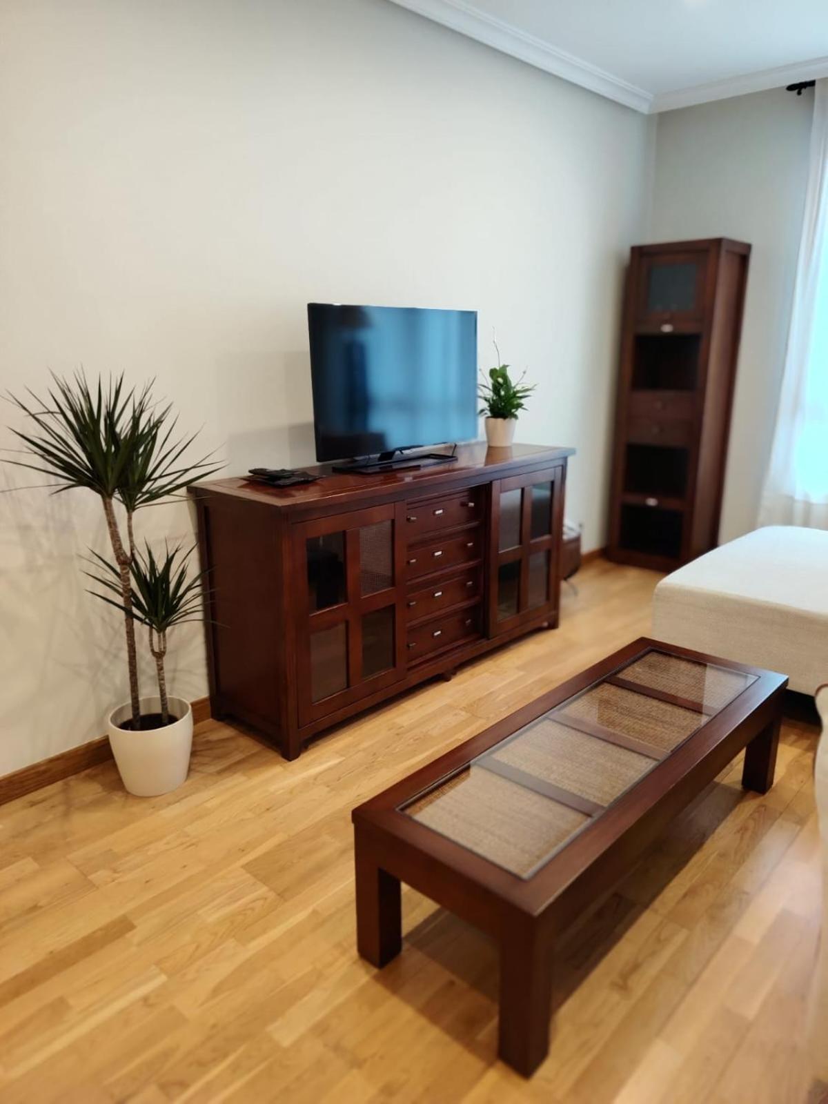 Ferienwohnung Avello Oviedo Con Parking Exterior foto