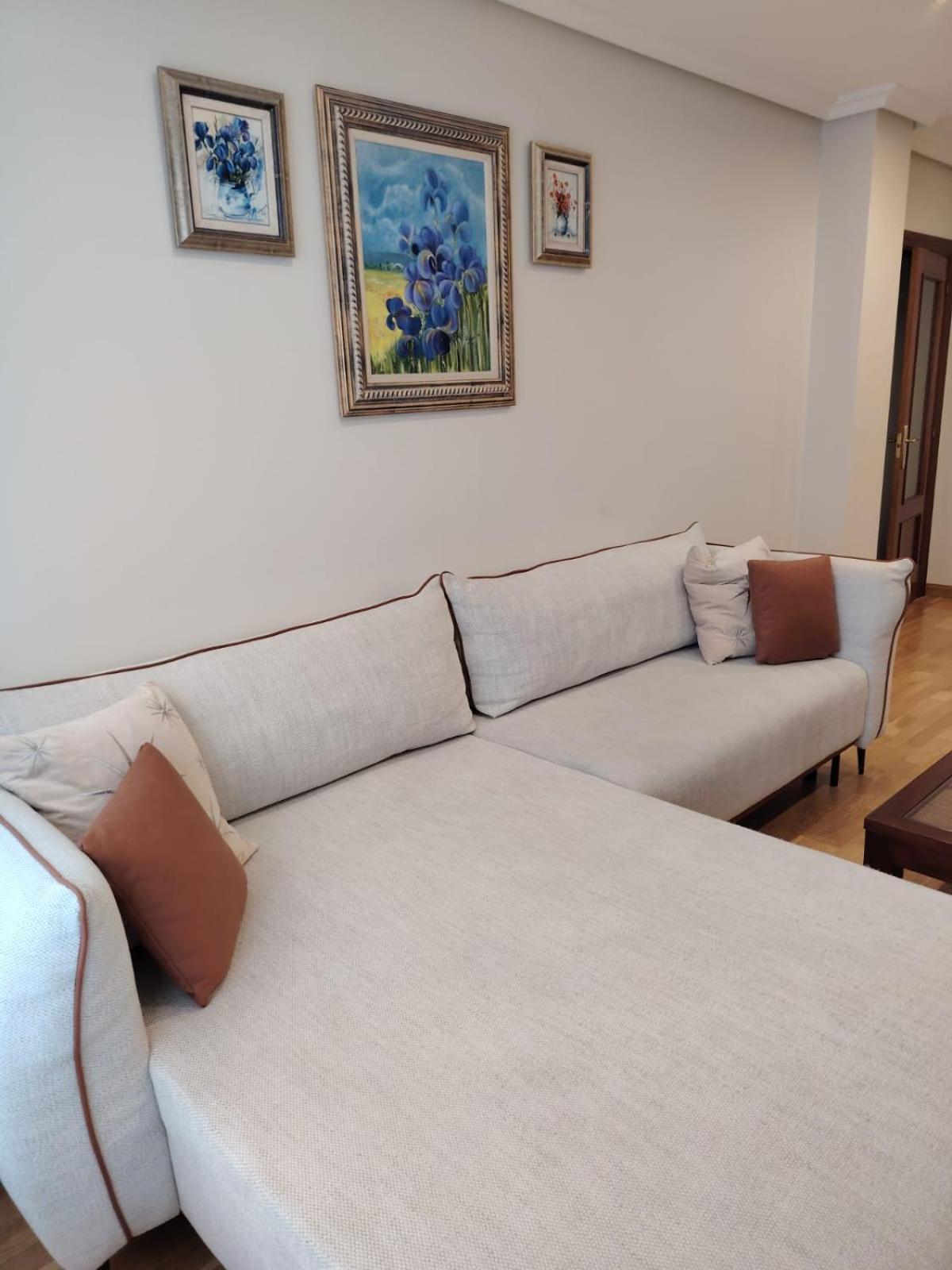 Ferienwohnung Avello Oviedo Con Parking Exterior foto